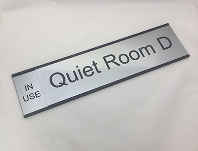 In Use/Vacant Room Metal Sign